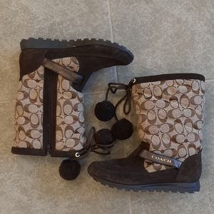 New Auth Coach Juniper winter signature boots W8